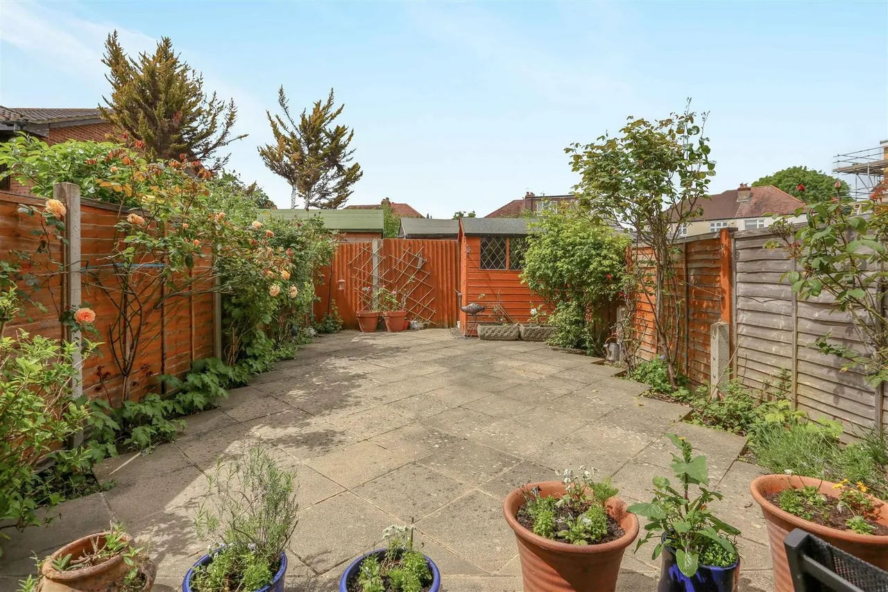 Trent Way, Worcester Park, KT4 8TT, photo 12