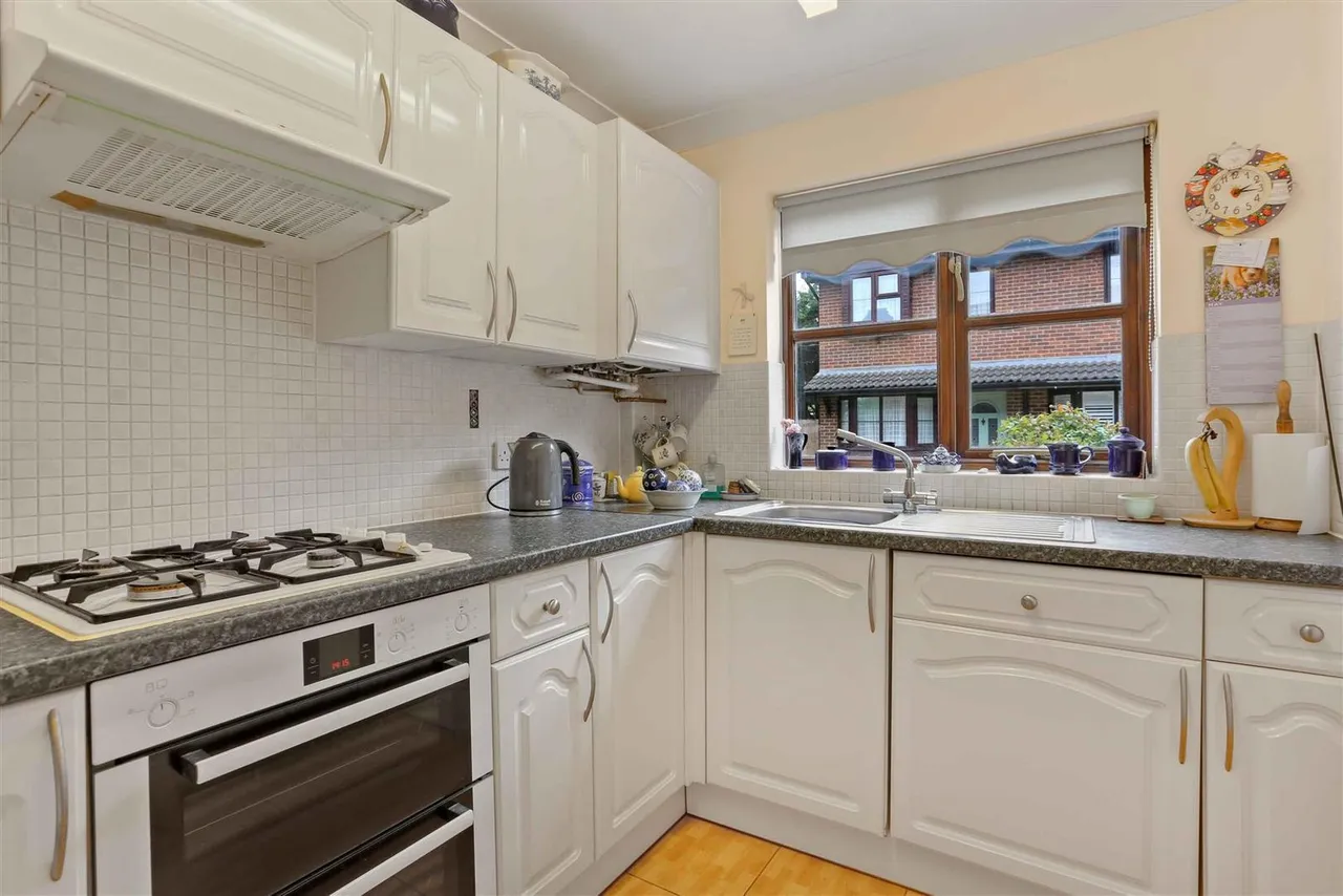 Trent Way, Worcester Park, KT4 8TT, photo 7