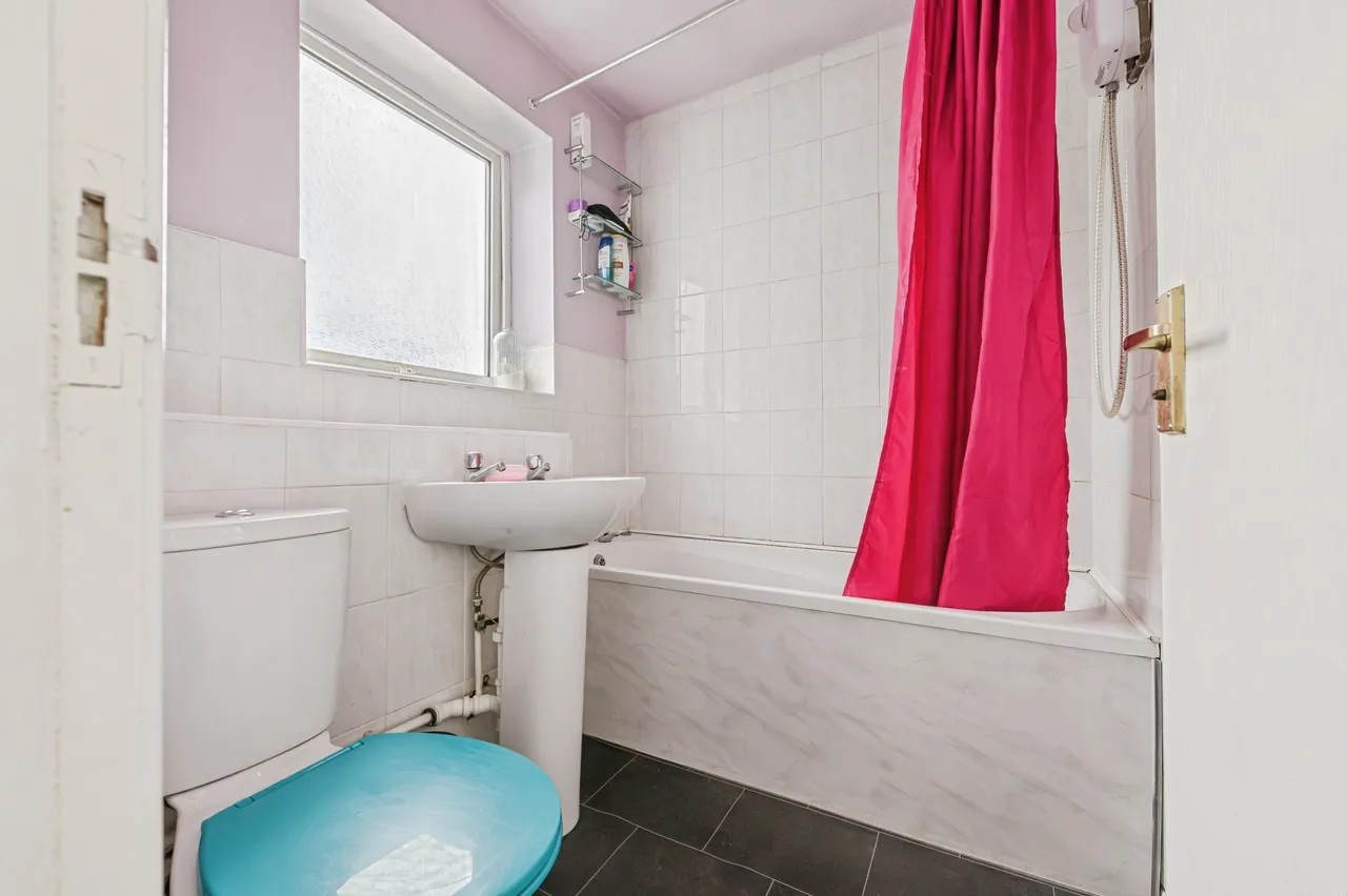 Lawrence Court, Tamworth, B79, photo 14