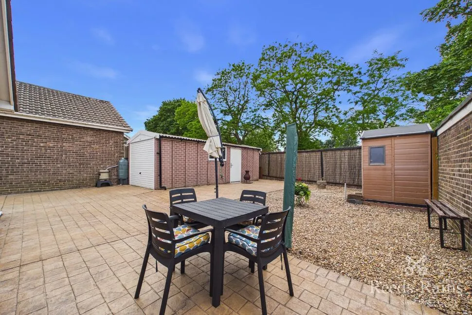 Hawthorne Avenue, South Anston, South Yorkshire, S25, photo 2