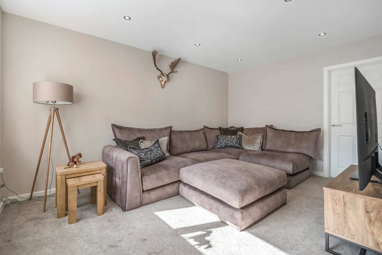 Browns Blue Close, Markfield, photo 2