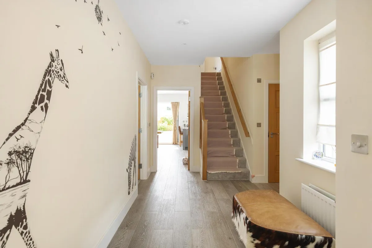 Roper Crescent, Sunbury-on-thames, TW16, photo 11