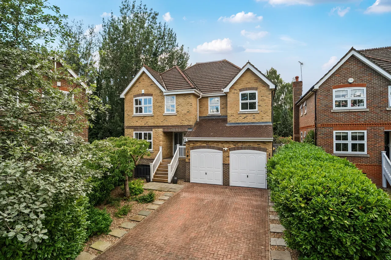 5 bed house for sale — Ray Mill Road East, Maidenhead, SL6