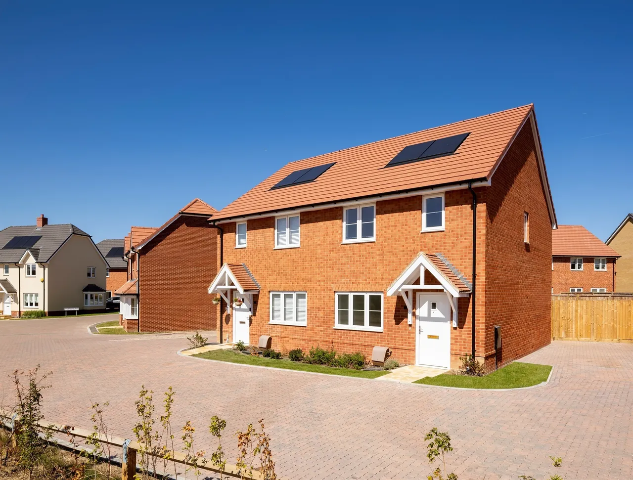 Meadow Gardens, Clacton-On-Sea, CO16, photo 2