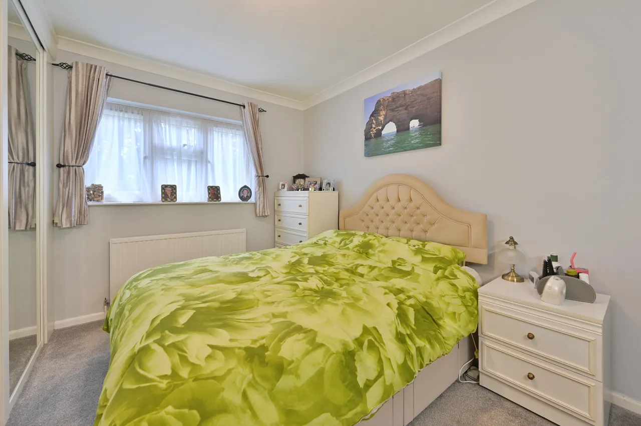 Bushey, WD23, photo 6