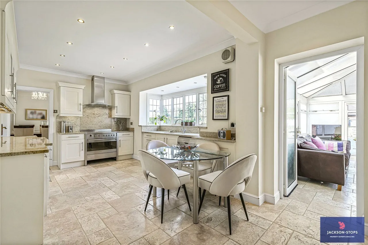 Warkton Lane, Barton Seagrave, NN15, photo 11