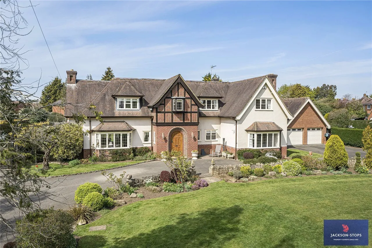 5 bed property for sale, Warkton Lane, Barton Seagrave, NN15