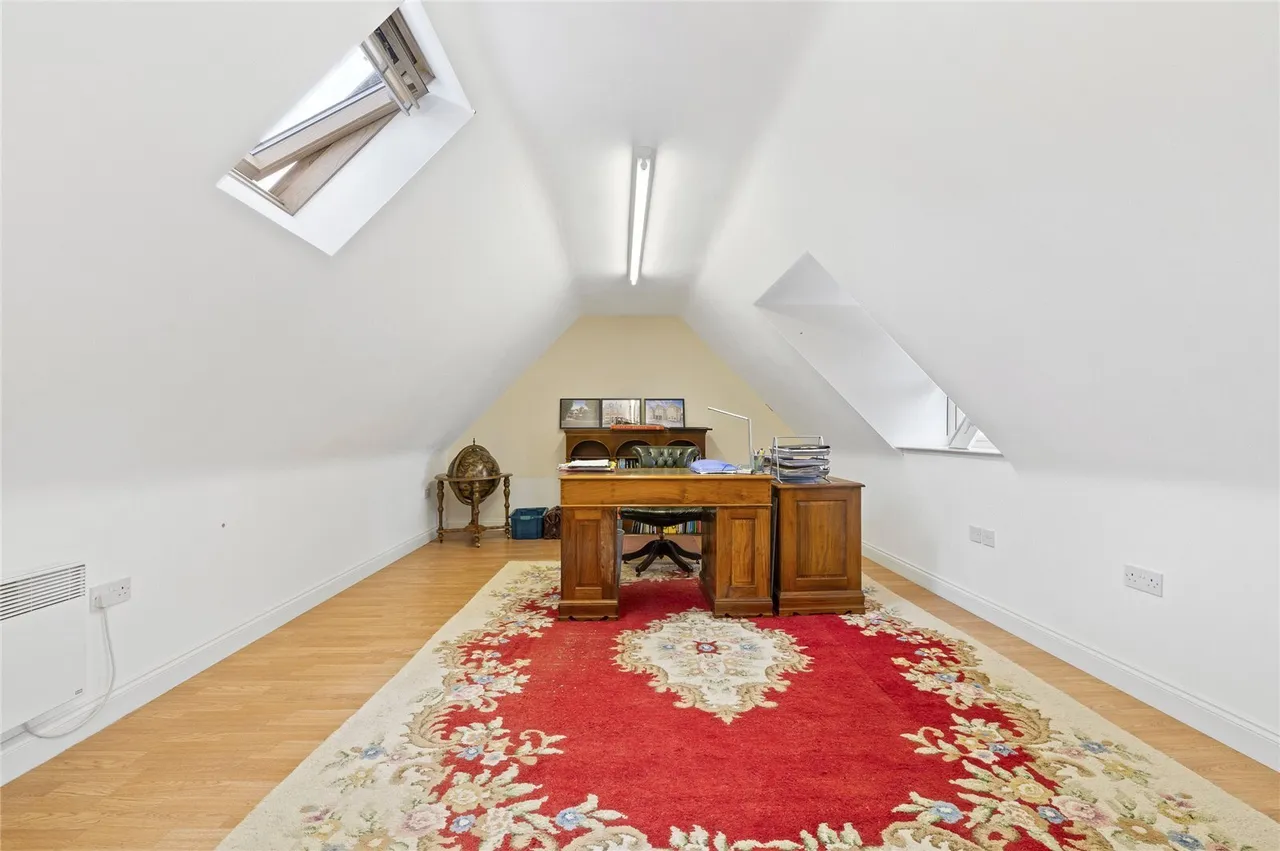 Warkton Lane, Barton Seagrave, NN15, photo 27