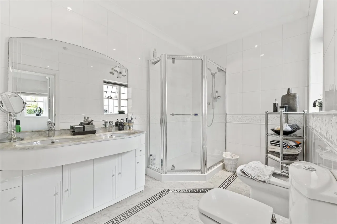 Warkton Lane, Barton Seagrave, NN15, photo 16