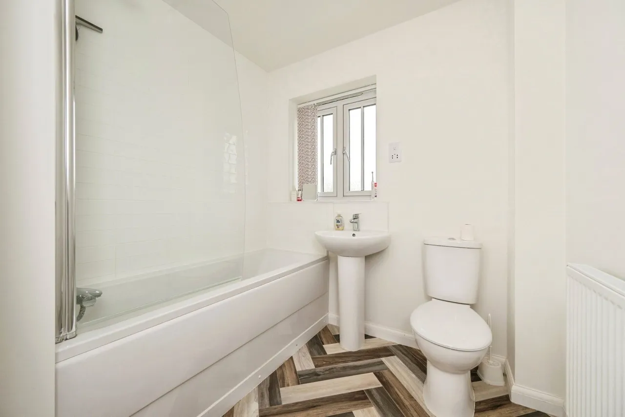 Wilson Close, Newton Regis, Tamworth, Warwickshire, B79, photo 16