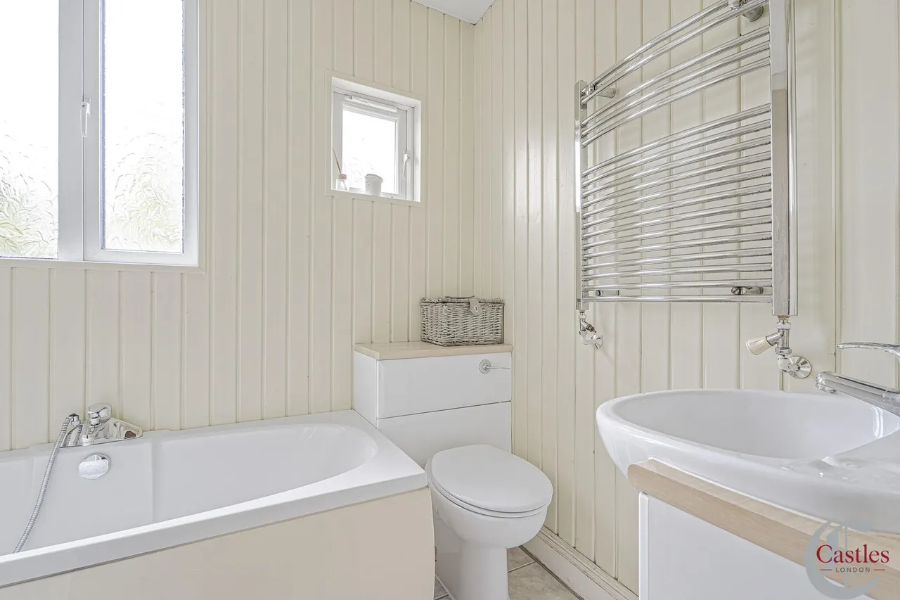 Tewkesbury Terrace, N11, photo 7