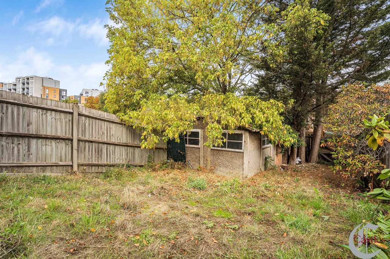 Tewkesbury Terrace, N11, photo 15