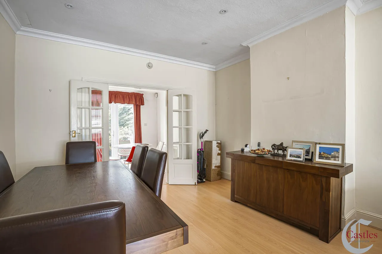 Tewkesbury Terrace, N11, photo 10