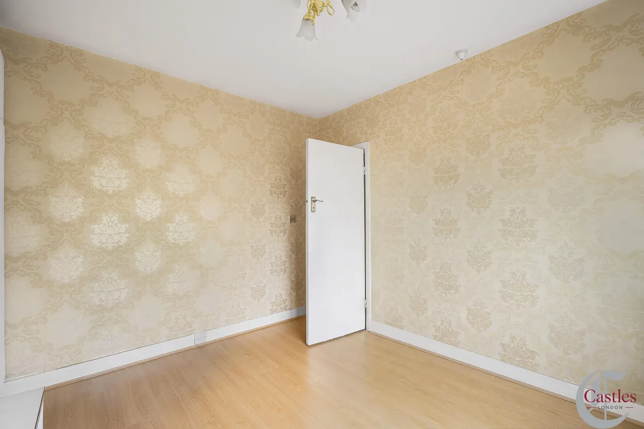 Tewkesbury Terrace, N11, photo 14