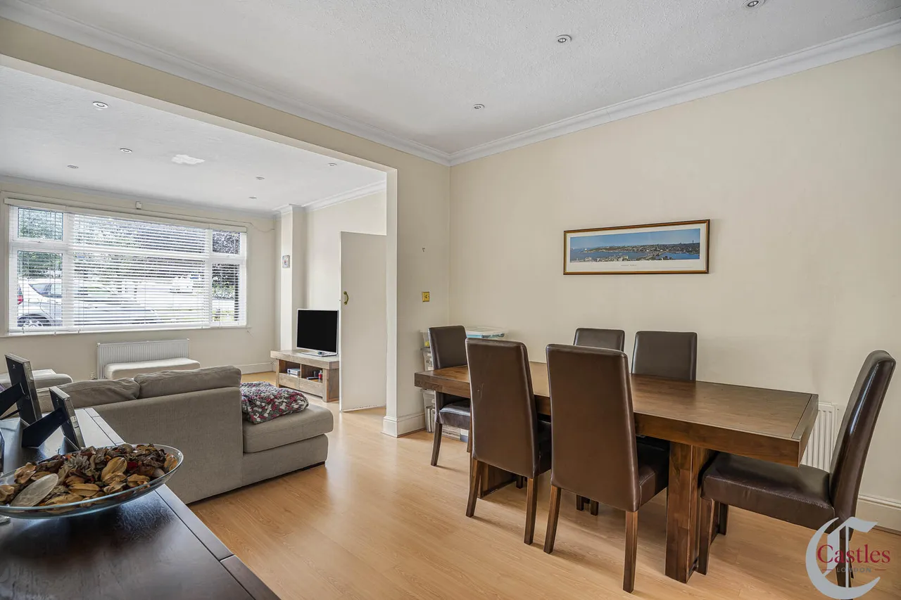 Tewkesbury Terrace, N11, photo 16