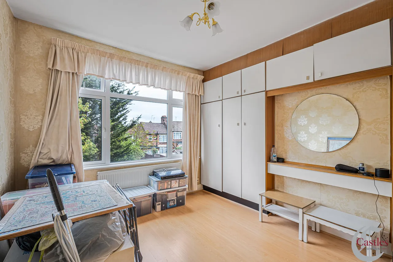 Tewkesbury Terrace, N11, photo 9