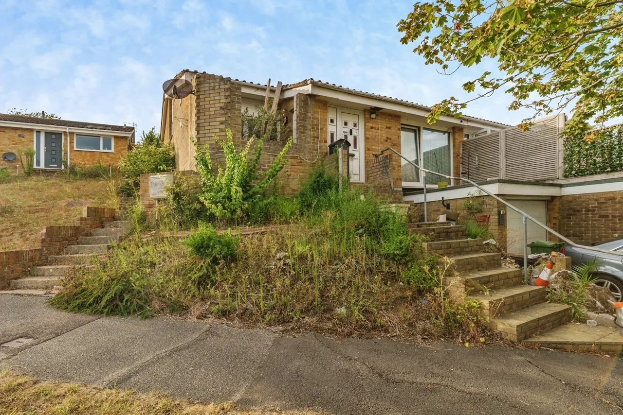 3 bed house for sale, Metcalfe Avenue, Newhaven, BN9