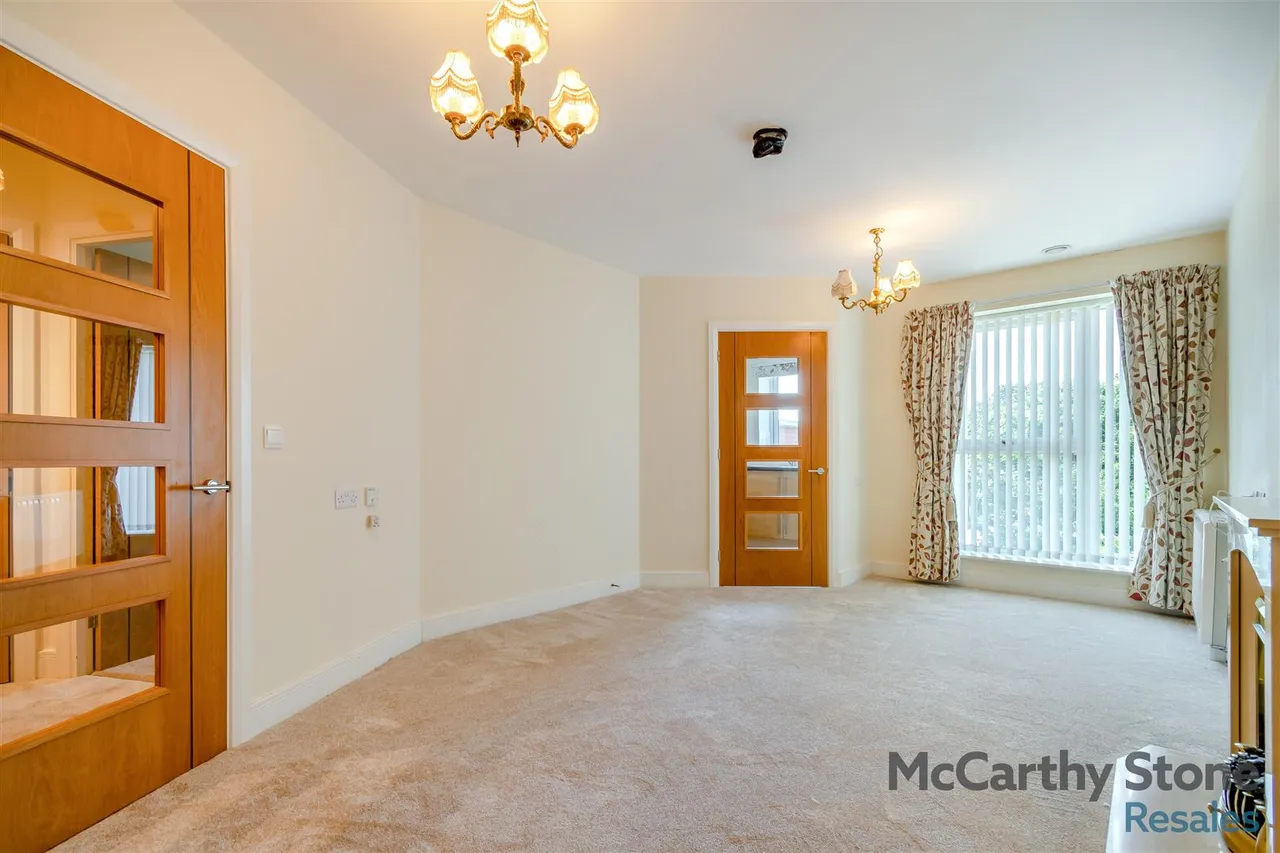 Chester Road, Castle Bromwich, B36, photo 13