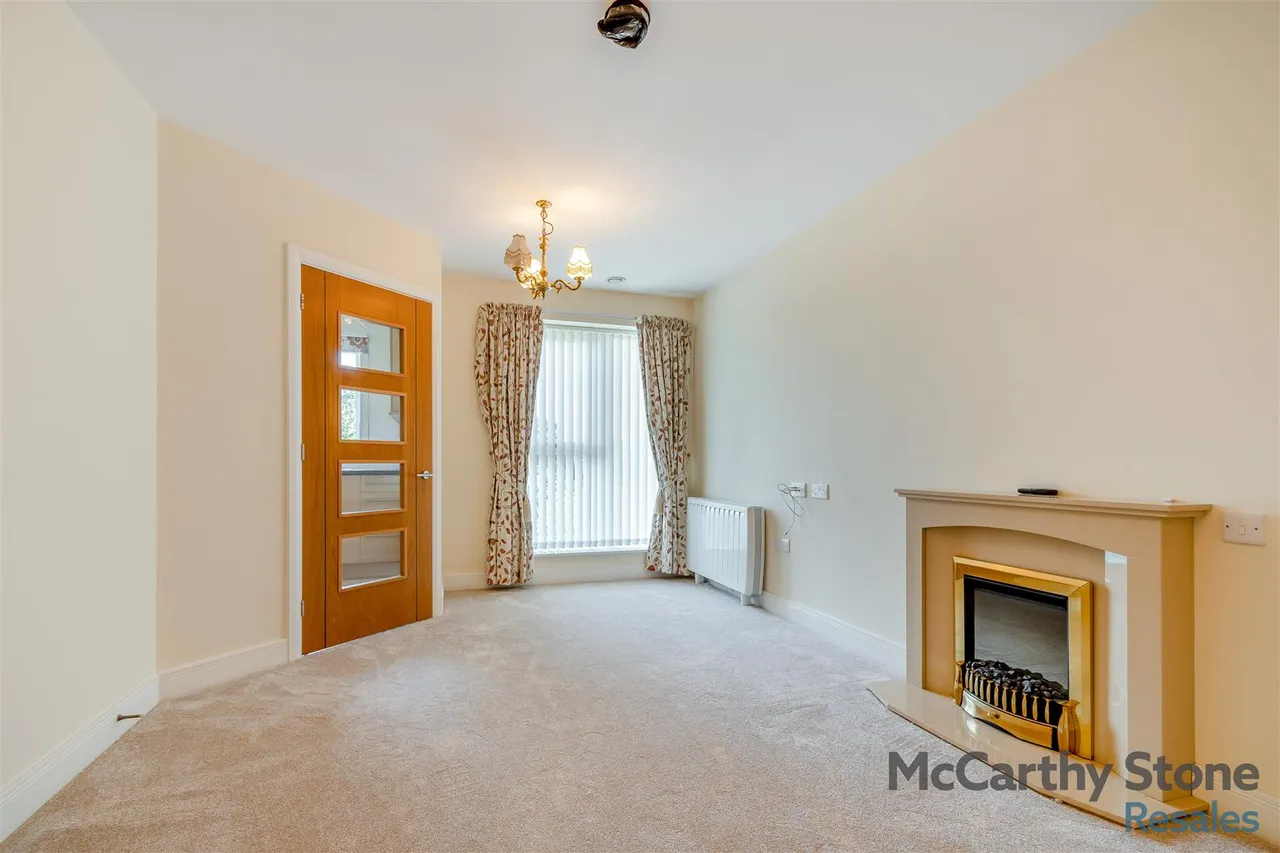 Chester Road, Castle Bromwich, B36, photo 2
