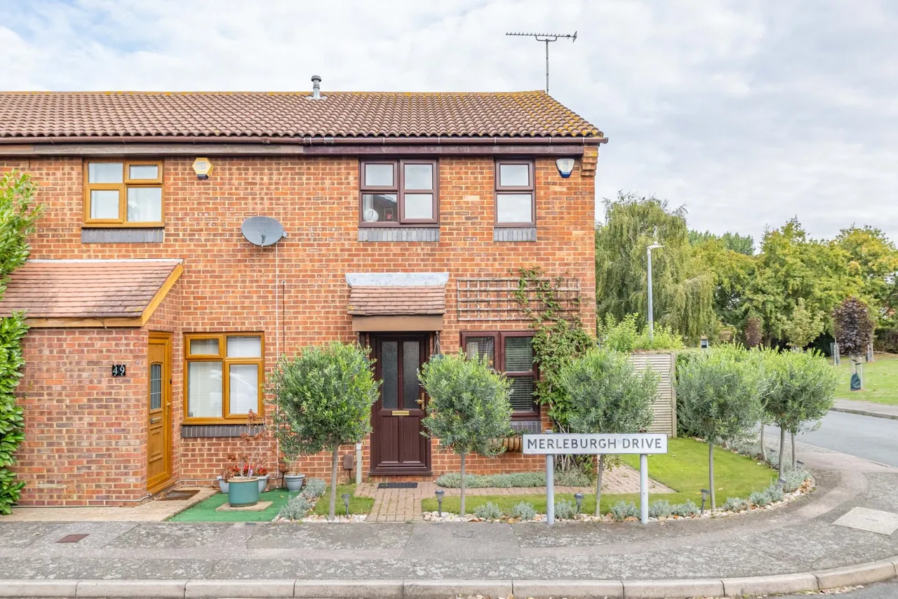 2 bed house for sale, Merleburgh Drive, Kemsley, ME10