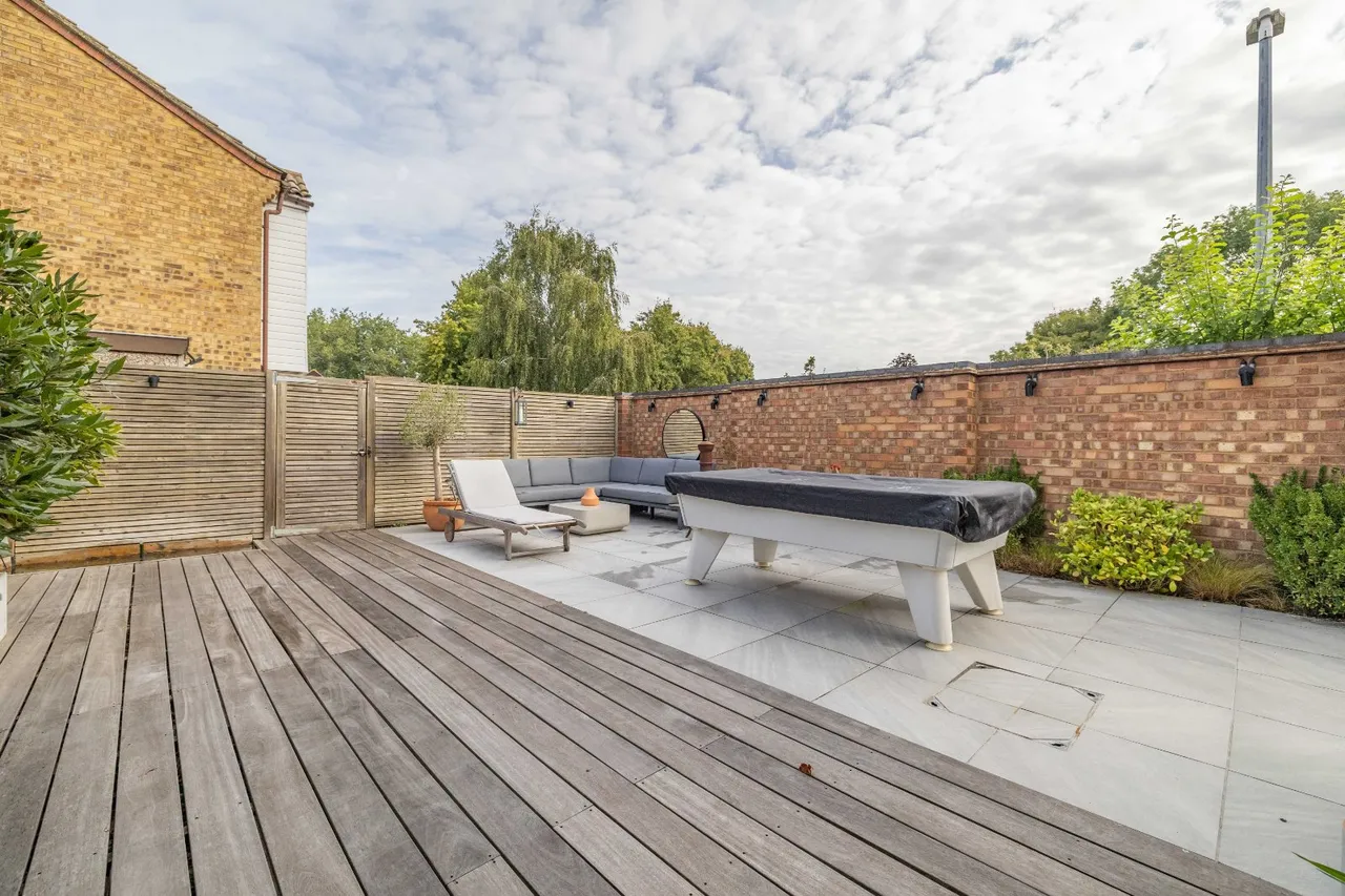 Merleburgh Drive, Kemsley, ME10, photo 12