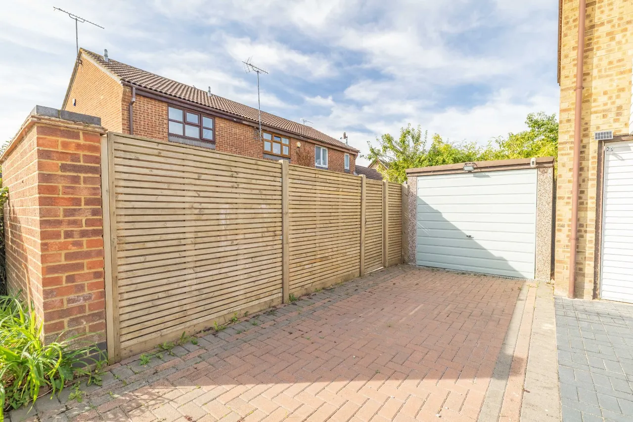 Merleburgh Drive, Kemsley, ME10, photo 11