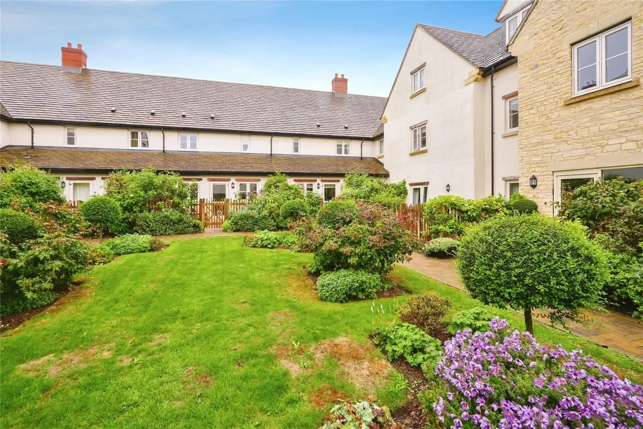 Forest Grove, Burford, OX18, photo 14