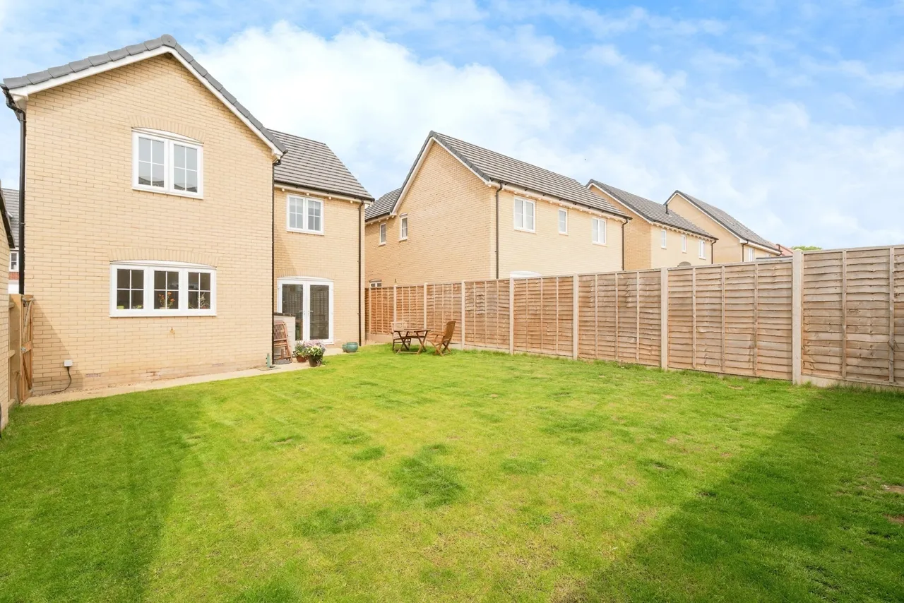 Turner Crescent, Postwick, Norwich, Norfolk, NR13, photo 16
