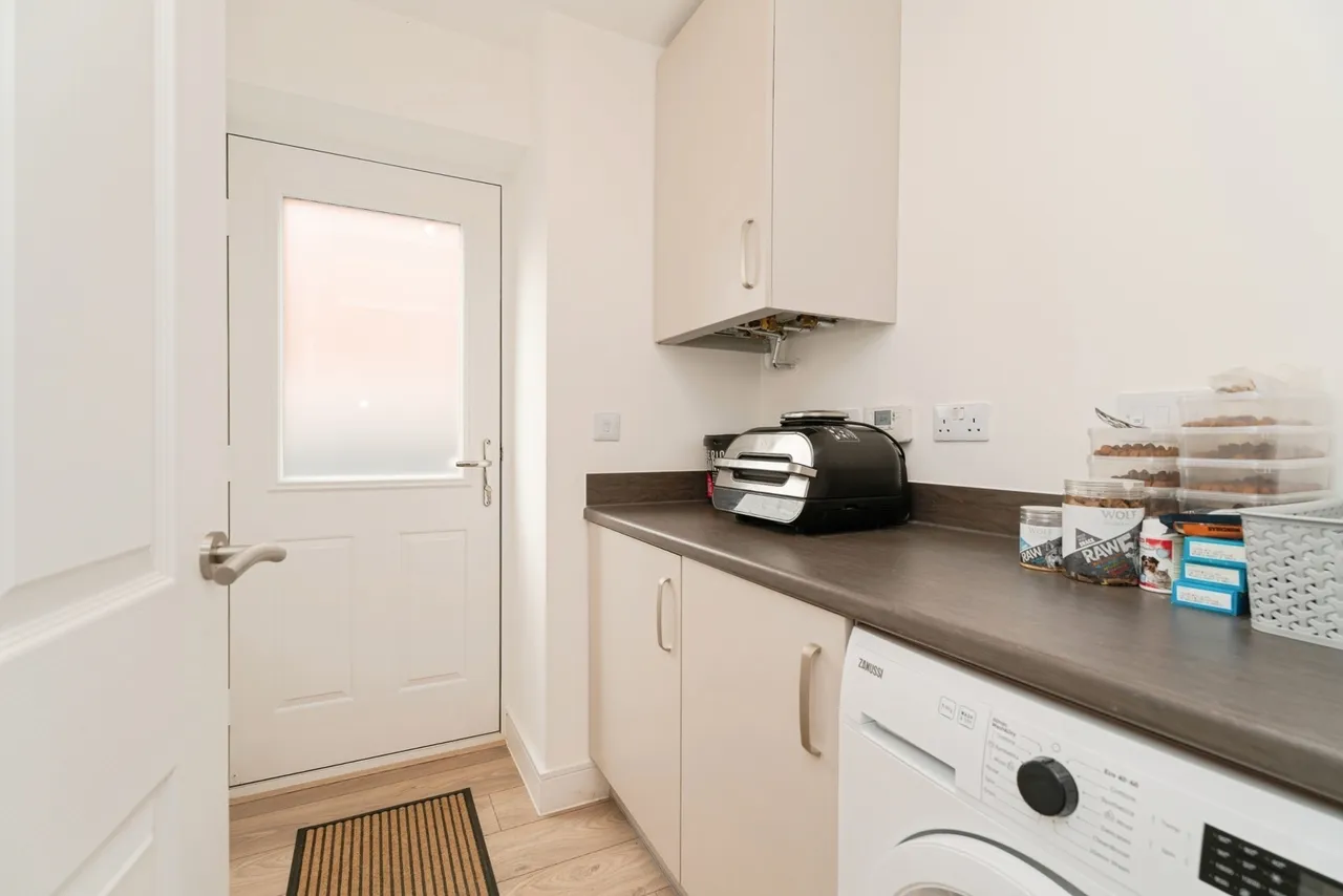 Turner Crescent, Postwick, Norwich, Norfolk, NR13, photo 5