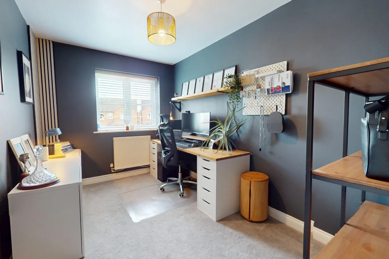 Parsons Close, The Humbers, Telford TF2 8NB, photo 16
