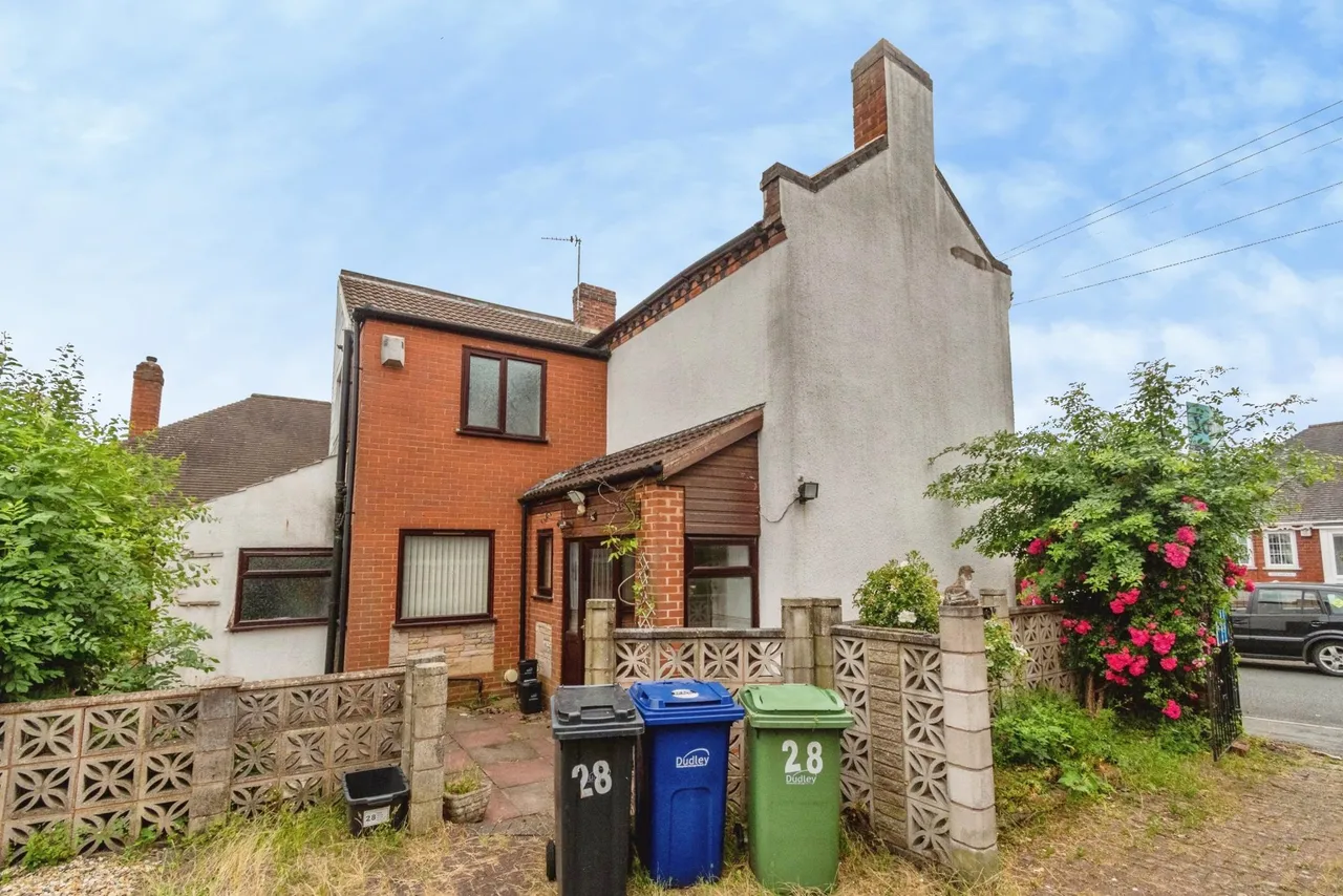 Ward Street, Coseley, WV14, photo 4
