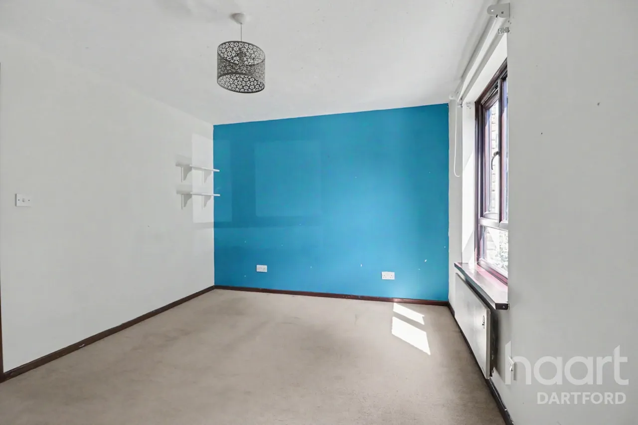 Louvain Road, Greenhithe, DA9, photo 6
