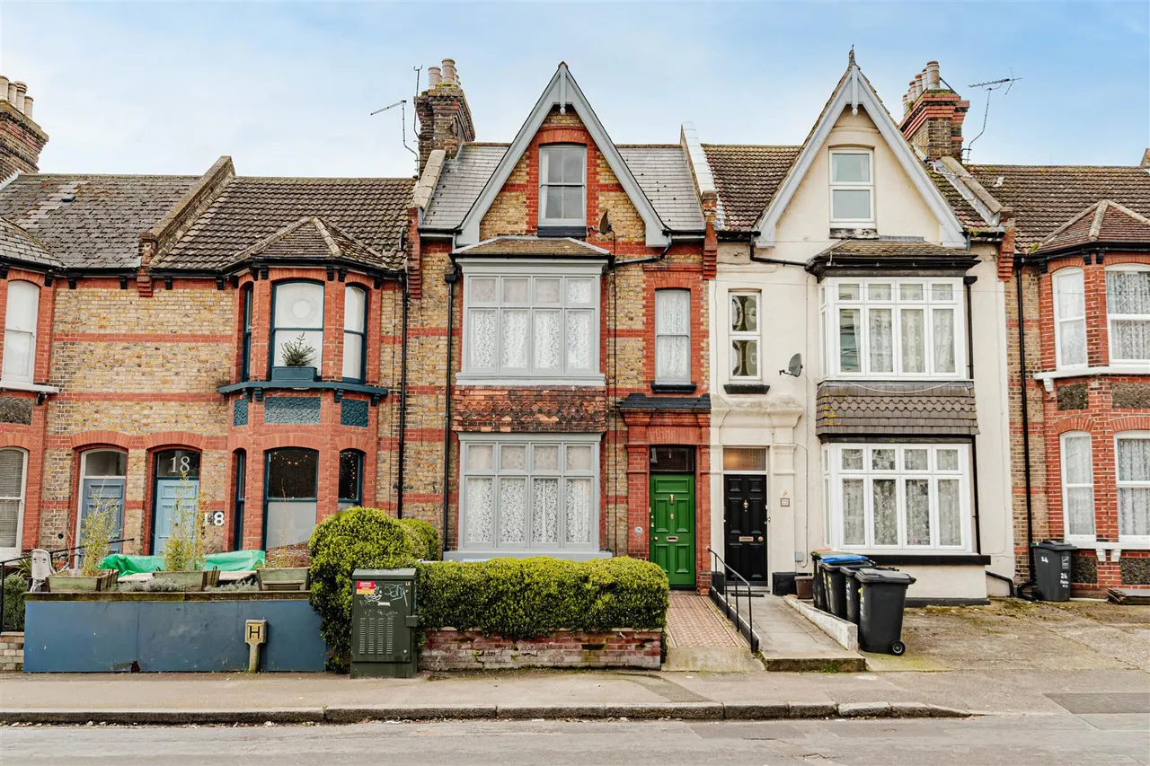 Crescent Road, Ramsgate, Kent, CT11 9QX, photo 52