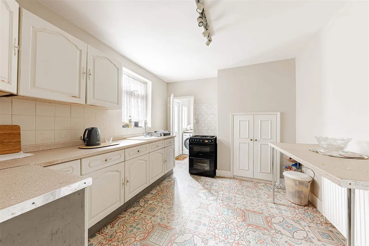 Crescent Road, Ramsgate, Kent, CT11 9QX, photo 12