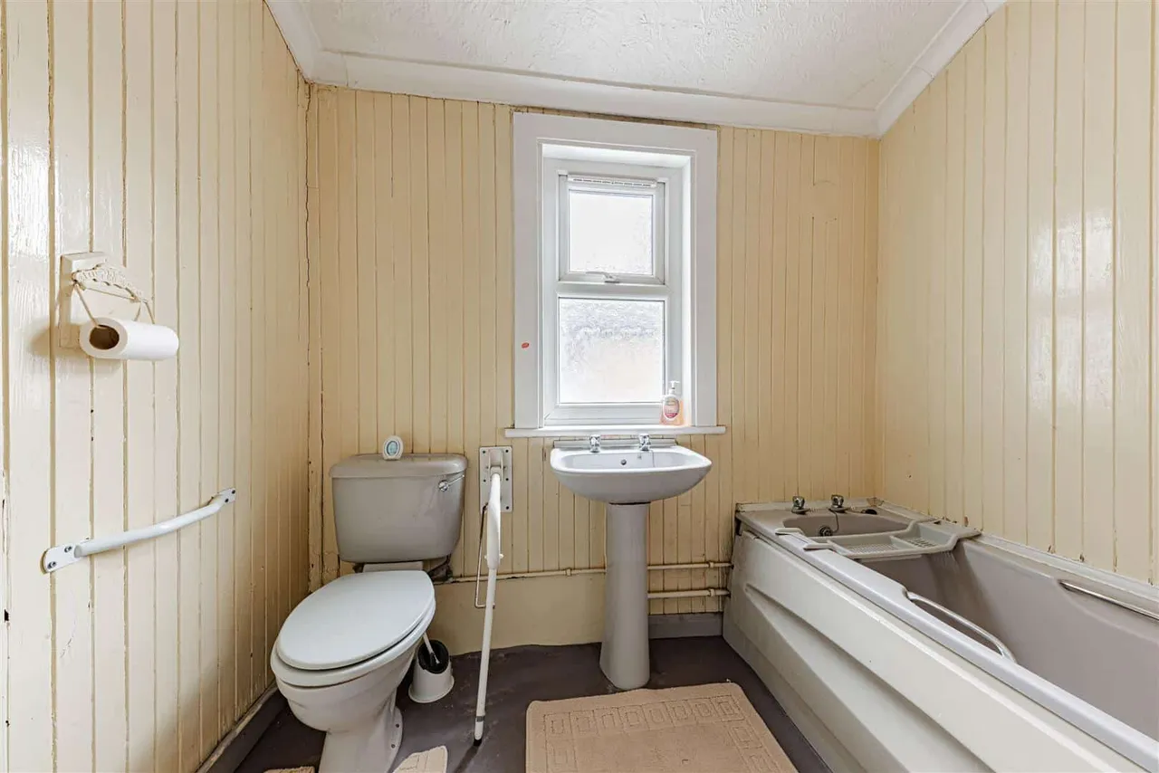Crescent Road, Ramsgate, Kent, CT11 9QX, photo 29