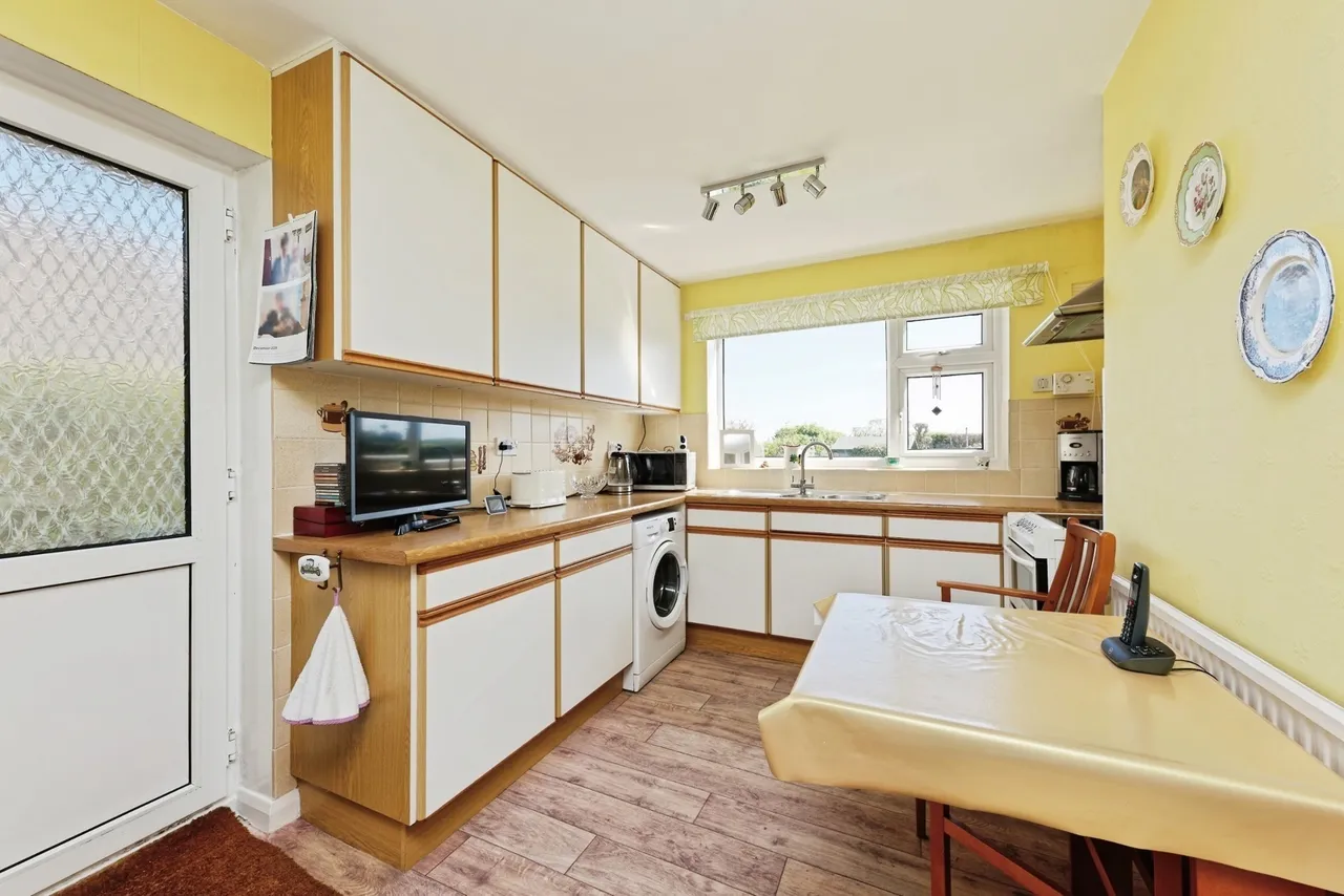 Napchester Road, Whitfield, Dover, Kent, CT16, photo 5
