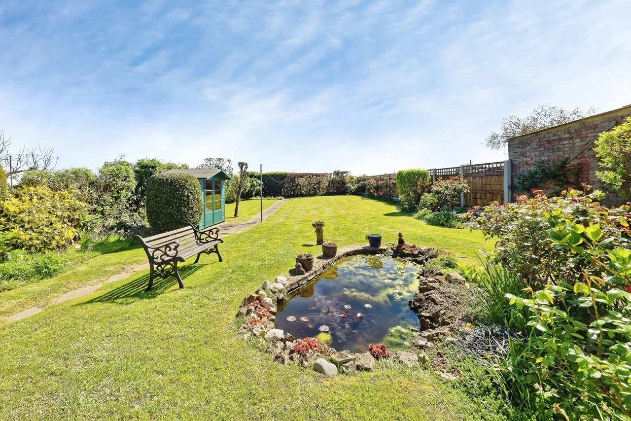Napchester Road, Whitfield, Dover, Kent, CT16, photo 6
