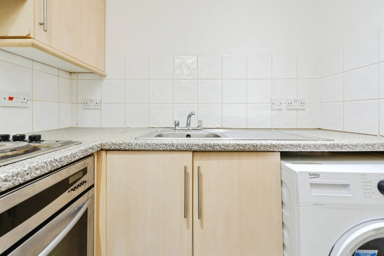 Central Park Avenue, Plymouth, PL4, photo 8
