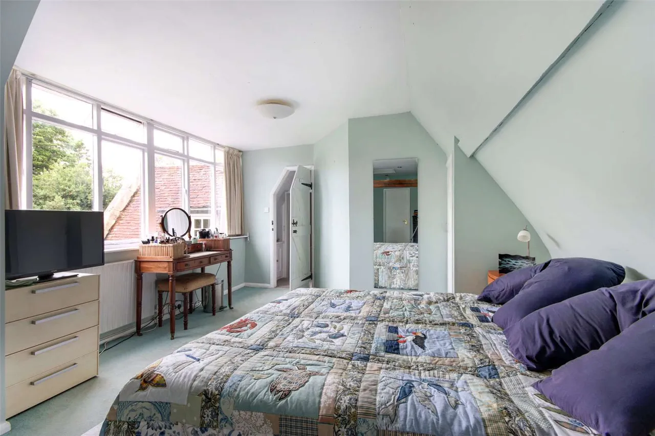 Moor Hill, Hawkhurst, Cranbrook, Kent, TN18 4QB, photo 9