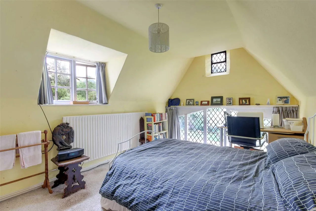 Moor Hill, Hawkhurst, Cranbrook, Kent, TN18 4QB, photo 10