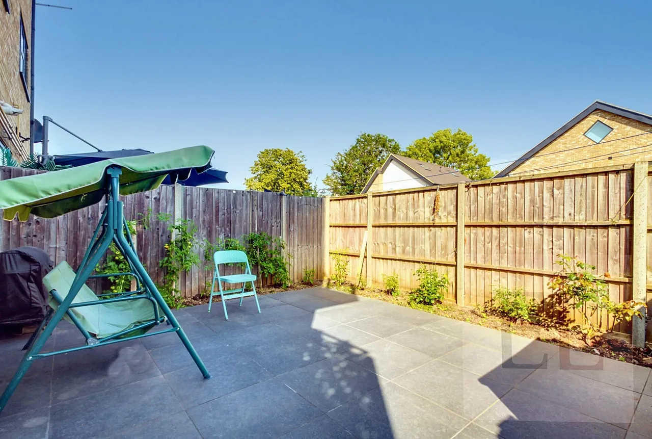 Pristine House, Harrowdene Road, Wembley, HA0, photo 10