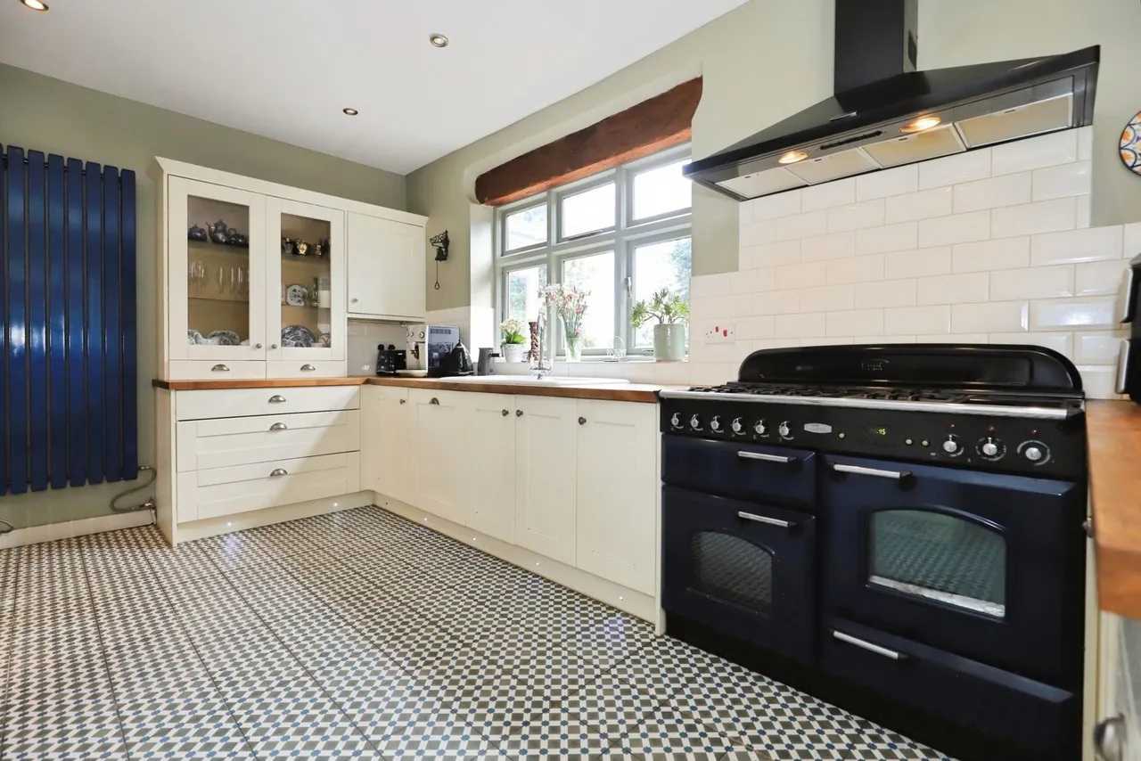 St. Johns Avenue, Kidderminster, DY11, photo 6