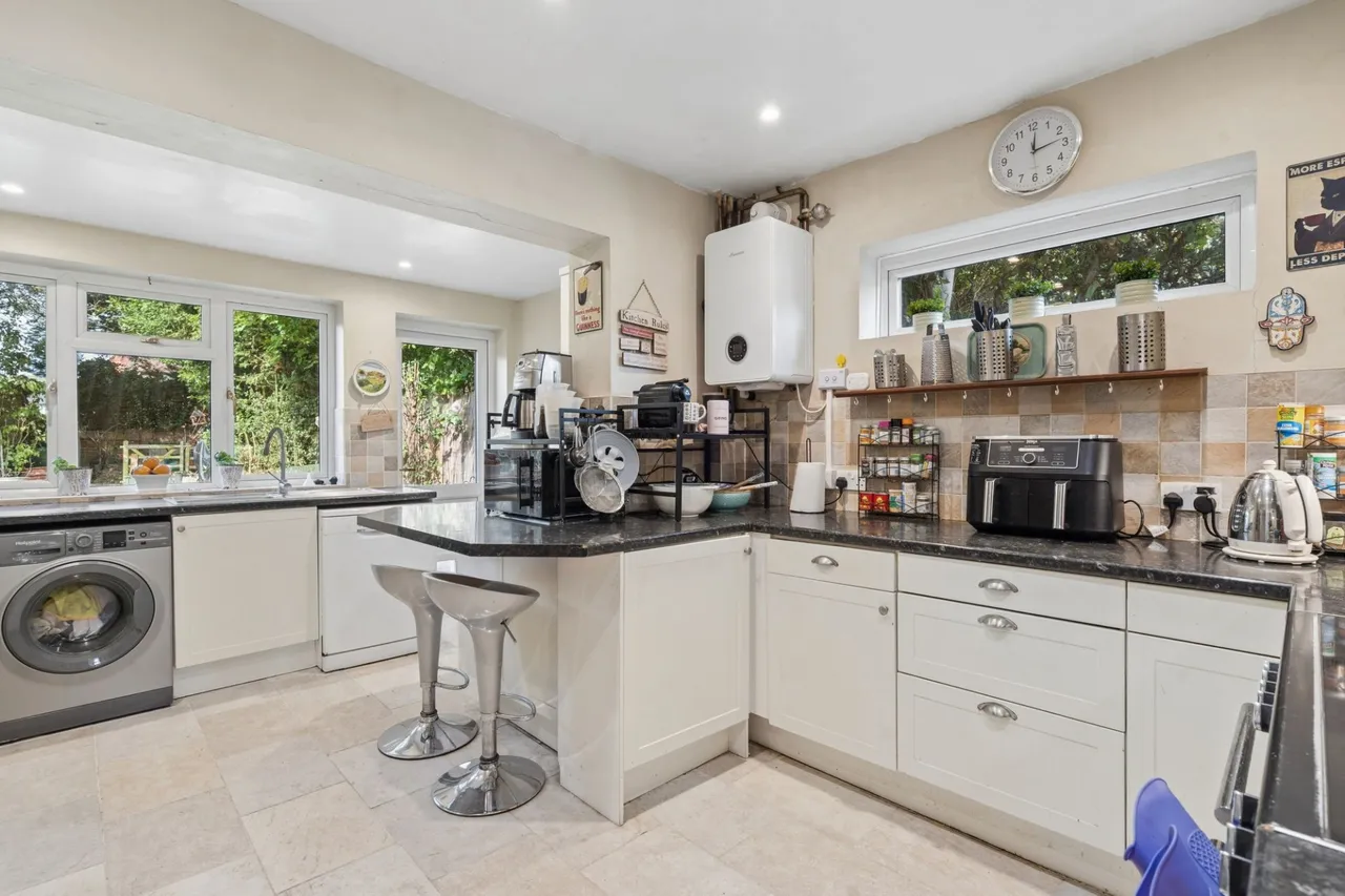 Wynnswick Road, Seer Green, HP9, photo 5