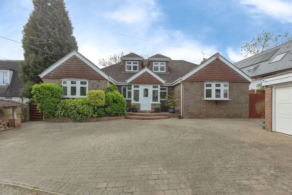 Gorsewood Road, Hartley, Kent, DA3, photo 2
