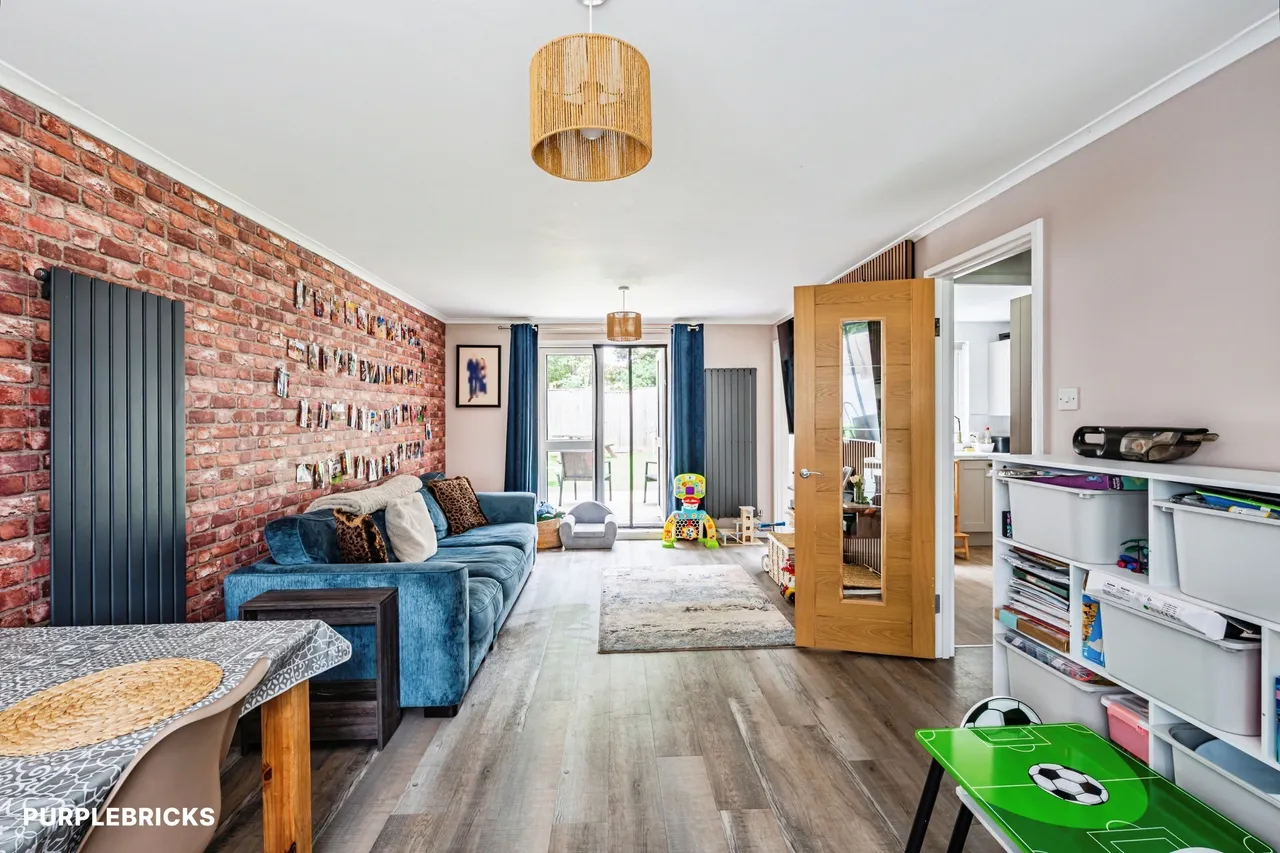 3 bed house for sale, Collingwood Close, Peacehaven, BN10