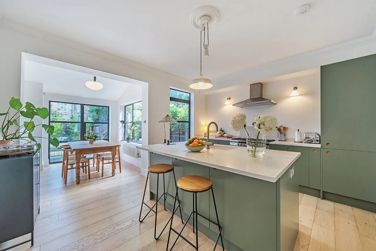 Grove Road, Wimbledon, London, SW19, photo 2