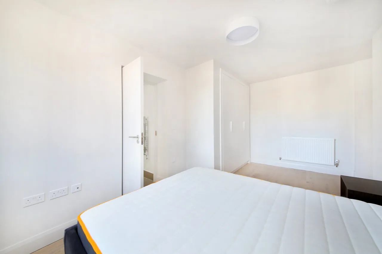Stonhouse Street, London, SW4, photo 9
