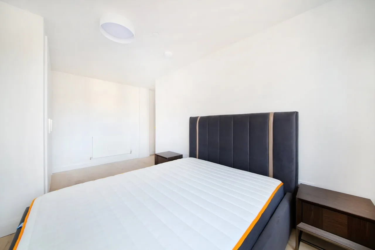 Stonhouse Street, London, SW4, photo 8
