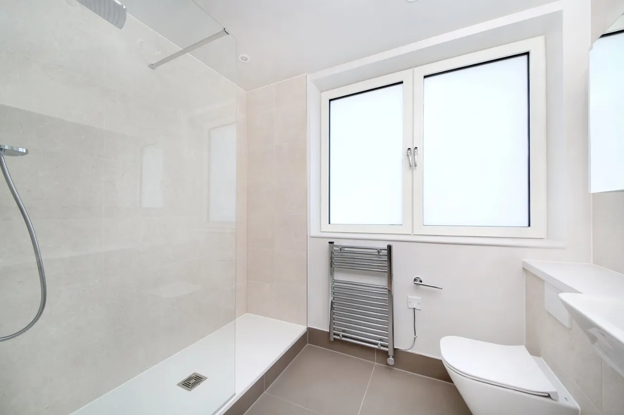 Stonhouse Street, London, SW4, photo 7
