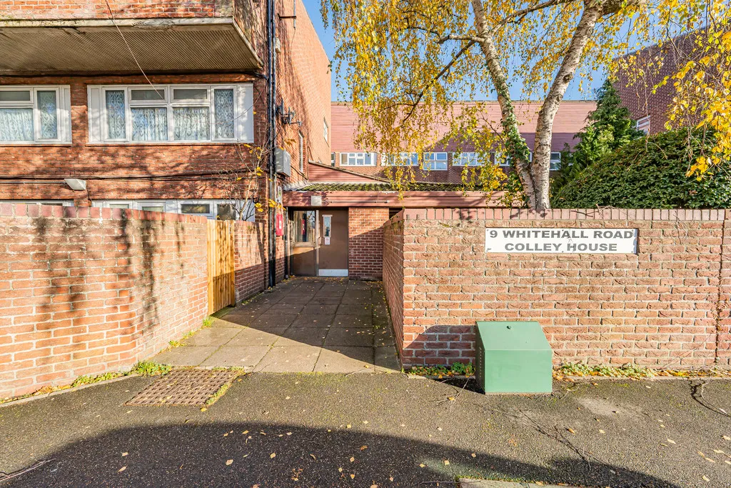 Apartment for sale in Whitehall Road, Uxbridge, UB8, photo 9